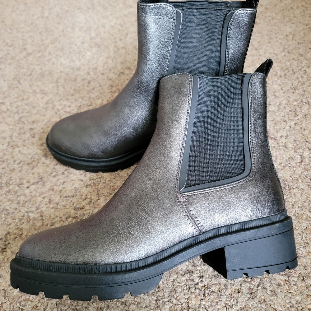 Rocket Dog boots